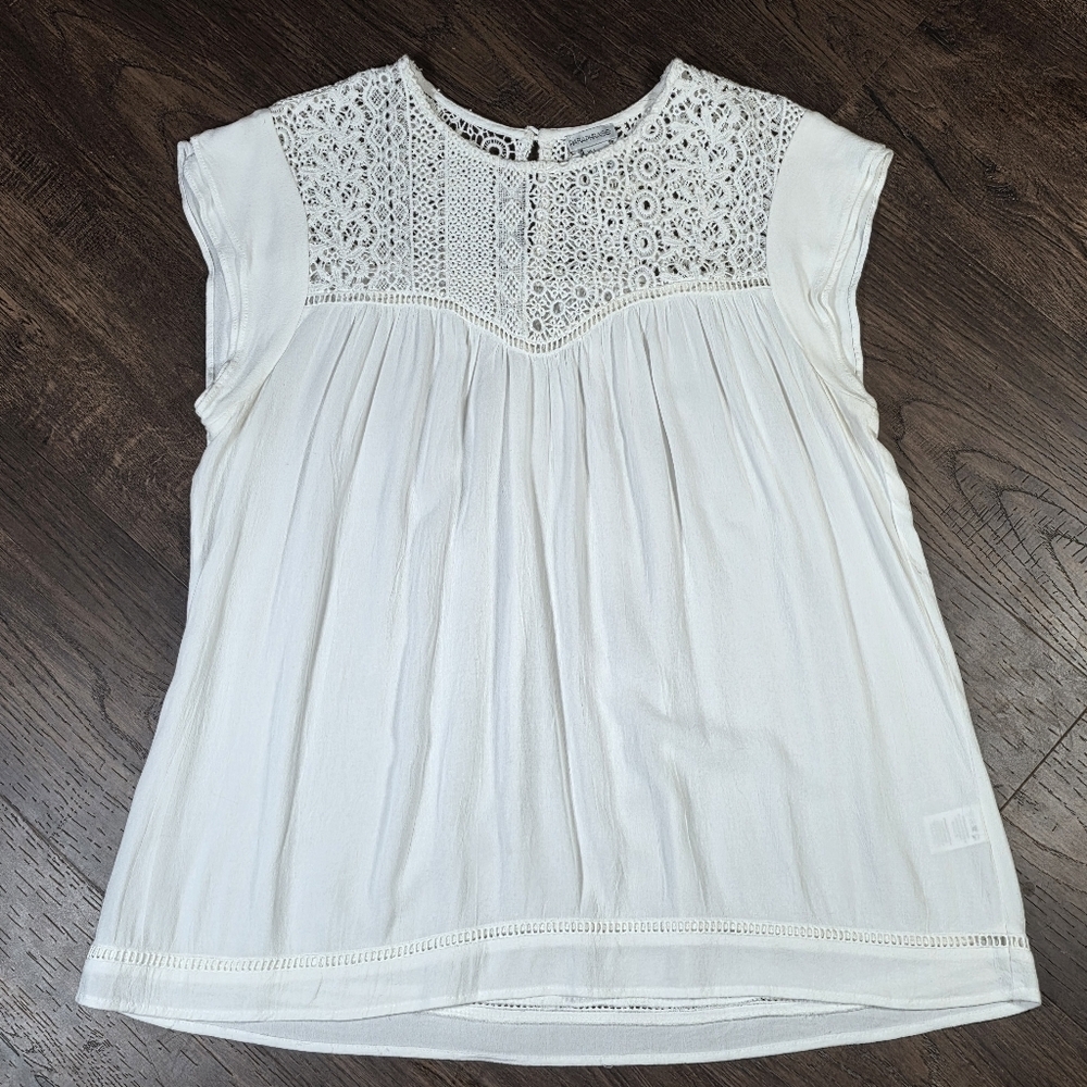 Paraphrase White Crochet Lace T-Shirt Blouse